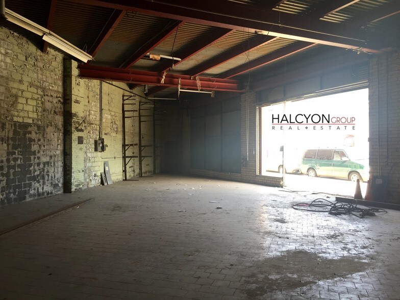 More Photos Of 1231 Flushing Ave, Brooklyn Warehouse For Lease