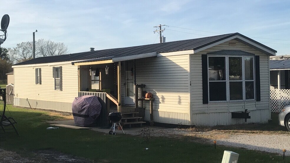 More Photos Of 10-38 Danville St, Westville Manufactured Housing Mobile Home Park For Sale