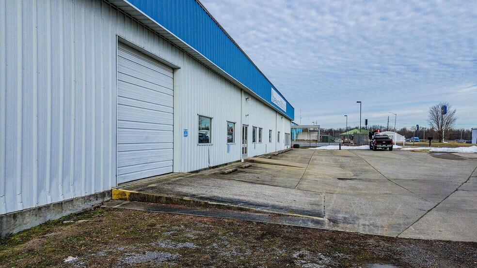 More Photos Of 3530 Park Plaza Rd, Paducah Flex For Lease