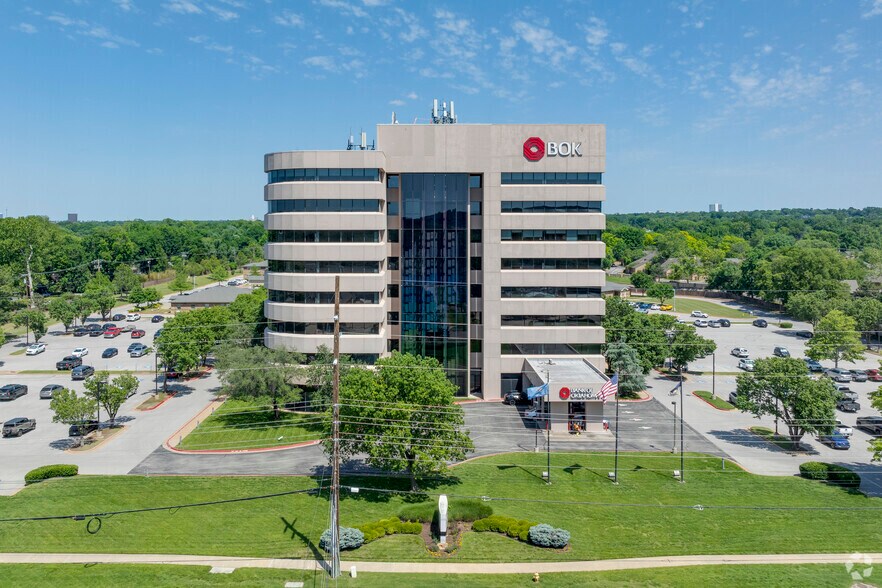 More Photos Of 5727 S Lewis Ave, Tulsa Office For Lease