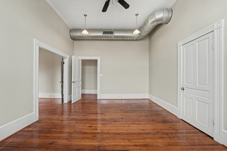 More Photos Of 106 W Moore Ave, Mooresville Loft Creative Space For Lease