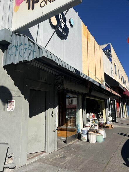 More Photos Of 362 8th St, Oakland Storefront For Sale