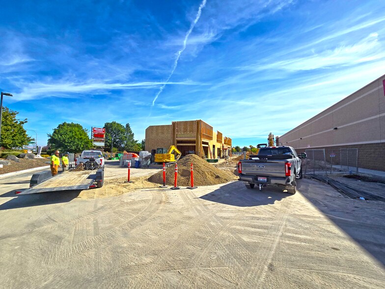 More Photos Of 1255 N Happy Valley Rd, Nampa Restaurant For Sale