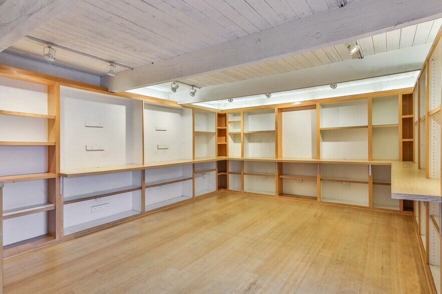 More Photos Of 22775 Pacific Coast Hwy, Malibu Office For Lease