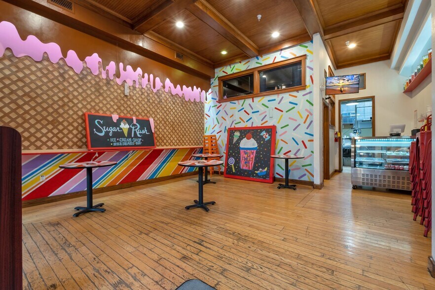 More Photos Of 114 All Saints St, Tallahassee Storefront Retail Office For Sale