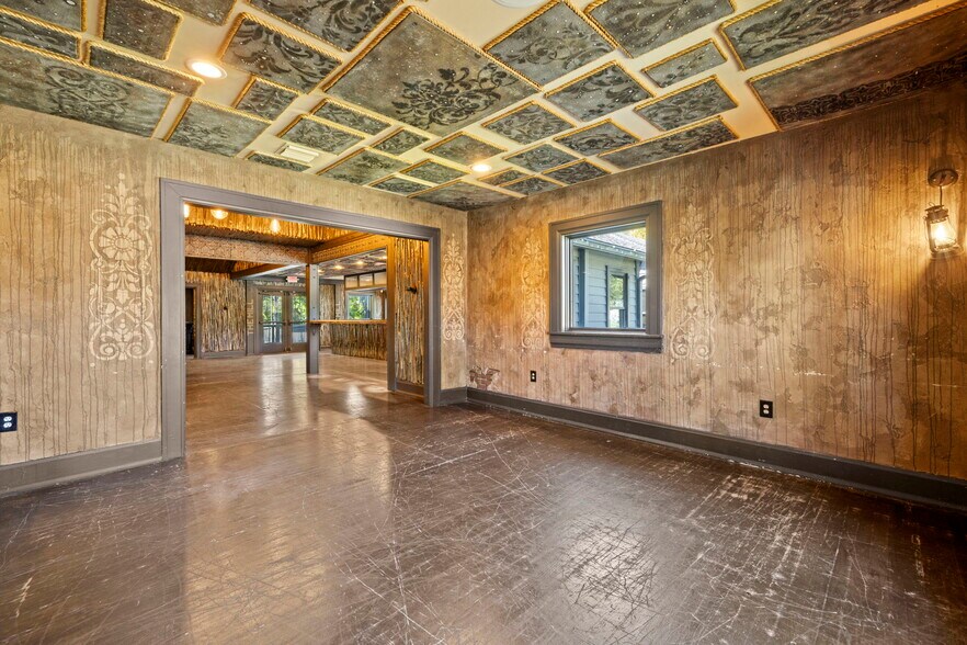 More Photos Of , Tampa General Retail For Sale