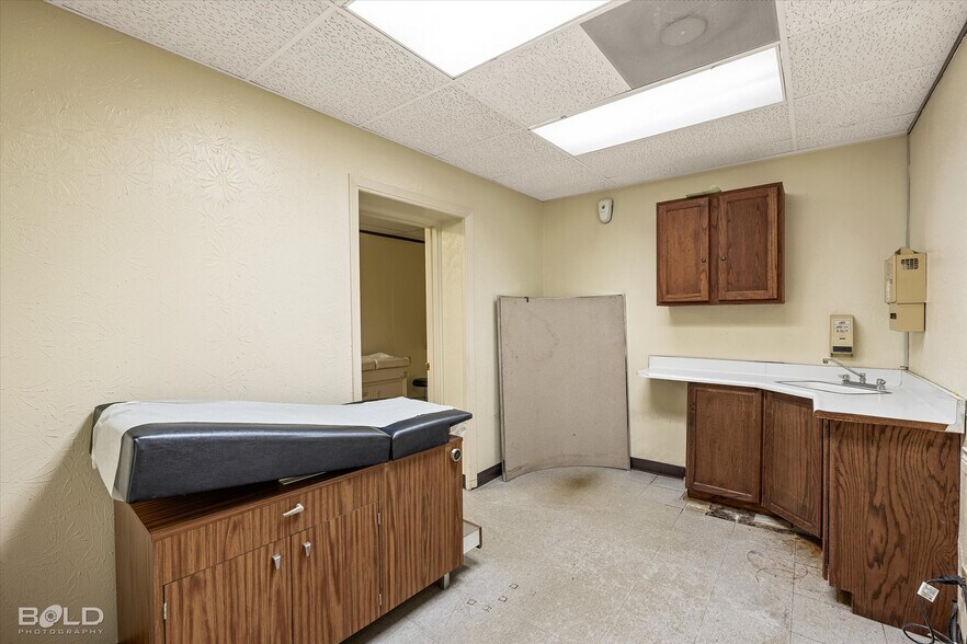 More Photos Of 4140 Hollywood Ave, Shreveport Healthcare For Sale