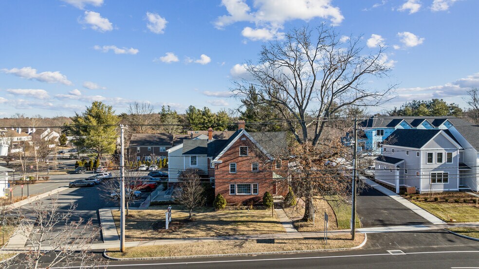 More Photos Of 2640 Main St, Glastonbury Office For Lease