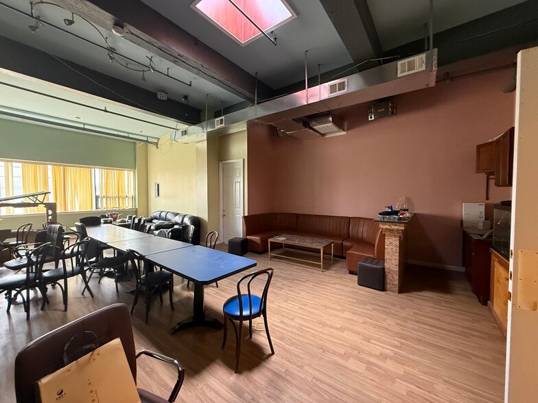 More Photos Of 2031-2035 Washington Ave, Philadelphia Freestanding For Lease