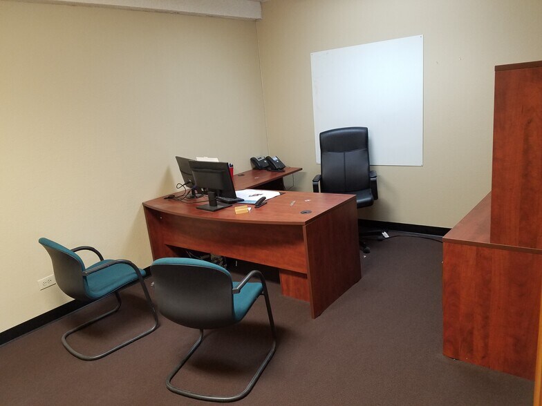 More Photos Of 6450 S Quebec St, Centennial Loft Creative Space For Lease