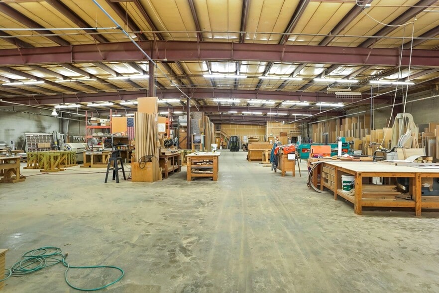 More Photos Of 3220 E 52nd Ave, Denver Warehouse For Sale