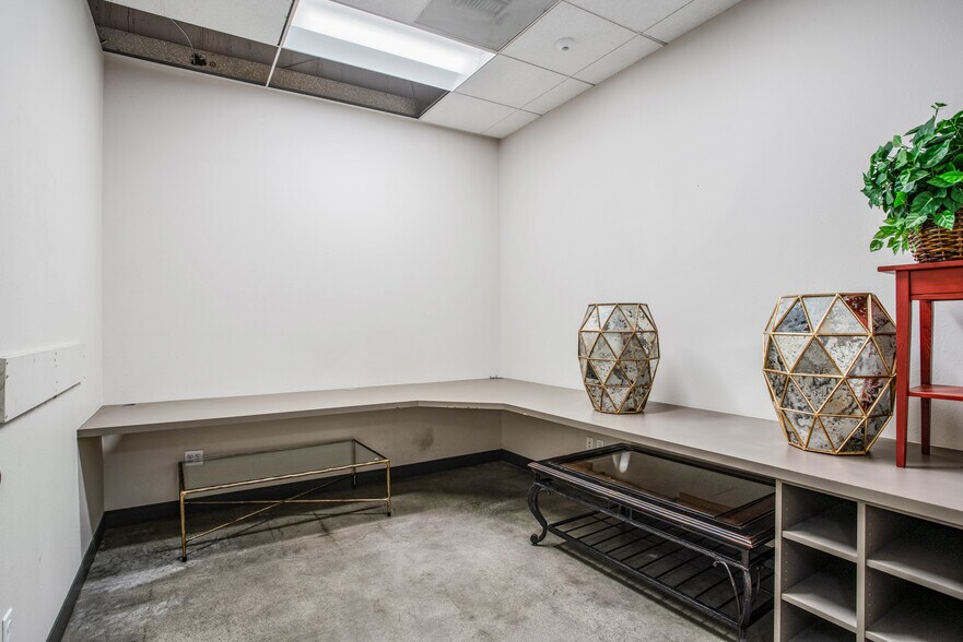 More Photos Of 1545 Simpson Way, Escondido Light Distribution For Sale