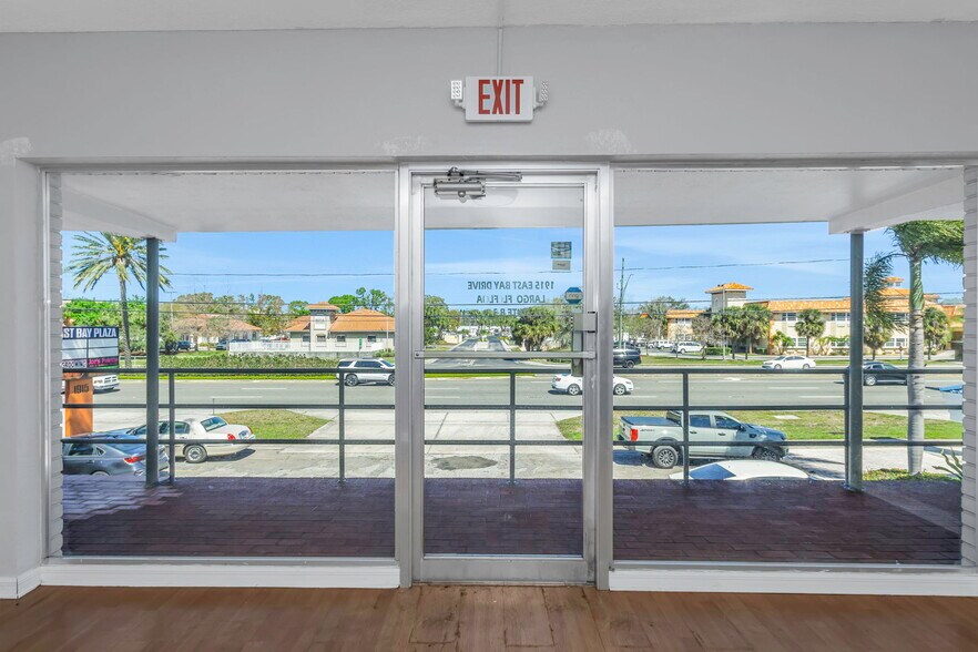More Photos Of 1915 E Bay Dr, Largo General Retail For Sale