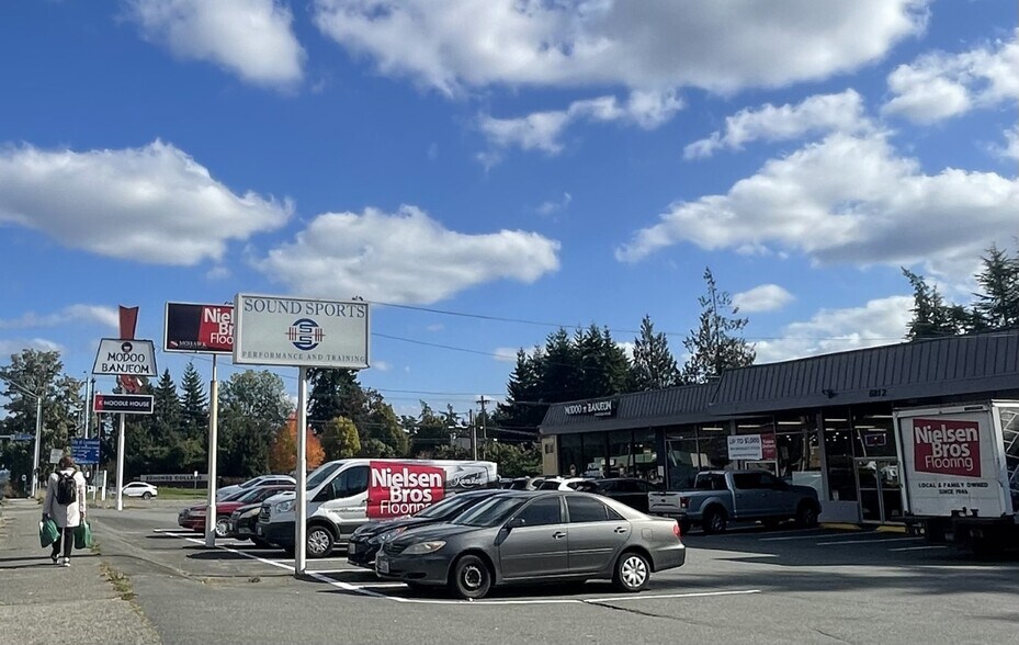 More Photos Of 6812-6820 196th St SW, Lynnwood Storefront Retail Office For Sale