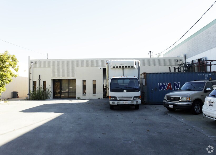 Primary Photo Of 2412 Lee Ave, South El Monte Warehouse For Lease