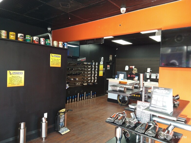 More Photos Of 715 W Waters Ave, Tampa General Retail For Sale