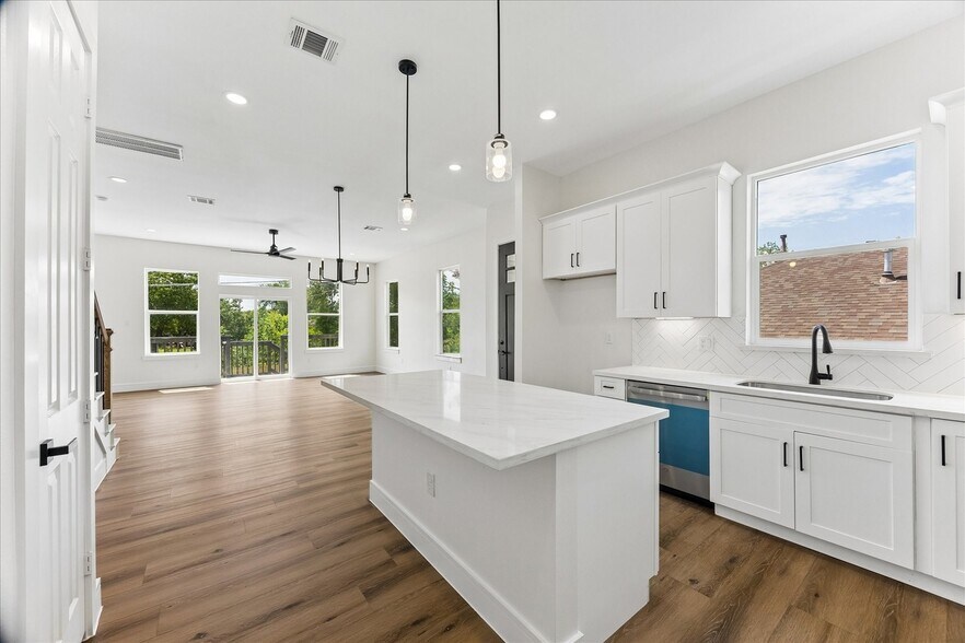 More Photos Of 5106 Ricky St, Houston Specialty For Sale