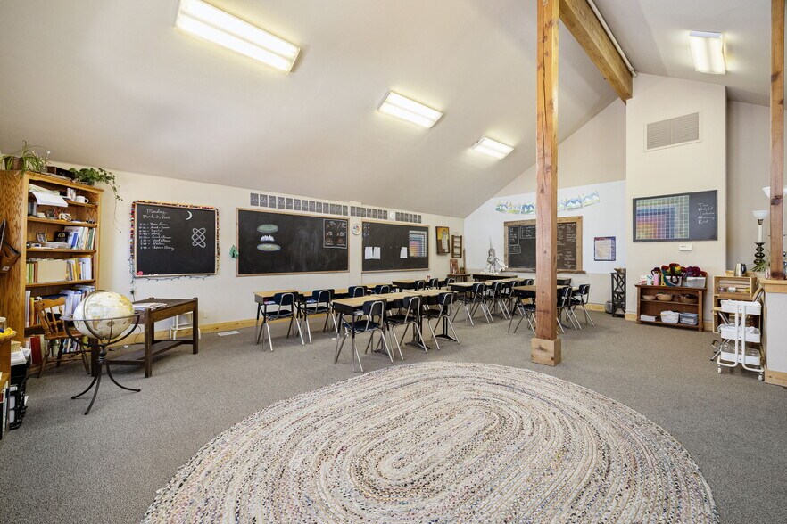 More Photos Of 12315 Deerfield Dr, Truckee Office Residential For Sale