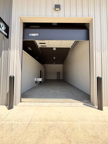 More Photos Of 205 Cantera Way, Georgetown Light Distribution For Sale