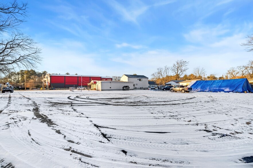 More Photos Of 188 Lafayette Rd, Salisbury Restaurant For Sale