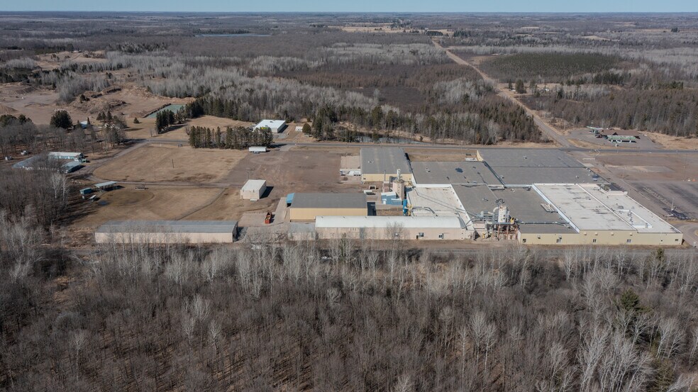 More Photos Of 811 Factory St, Hawkins Manufacturing For Sale