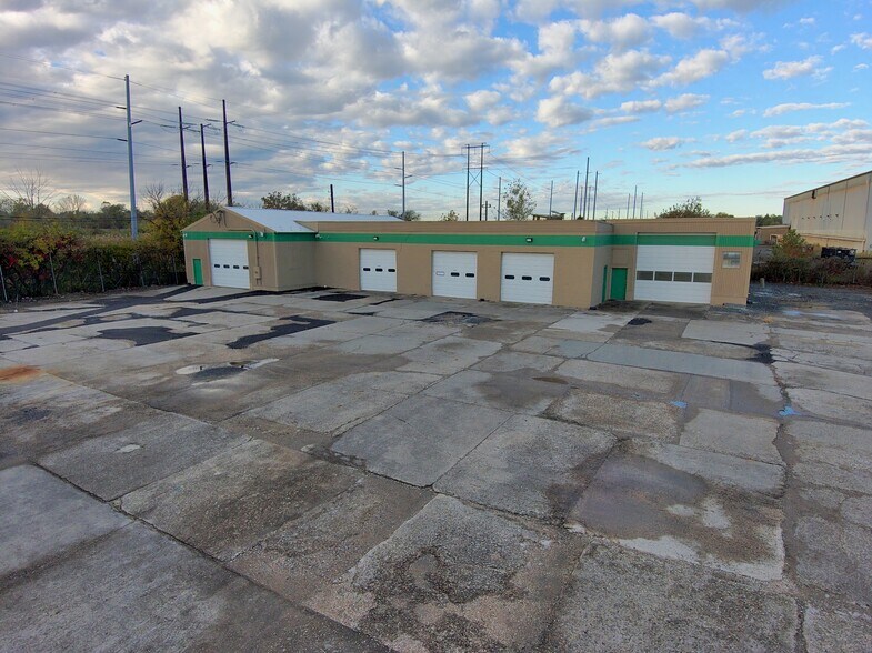 More Photos Of 815 S Market St, Wilmington Warehouse For Lease