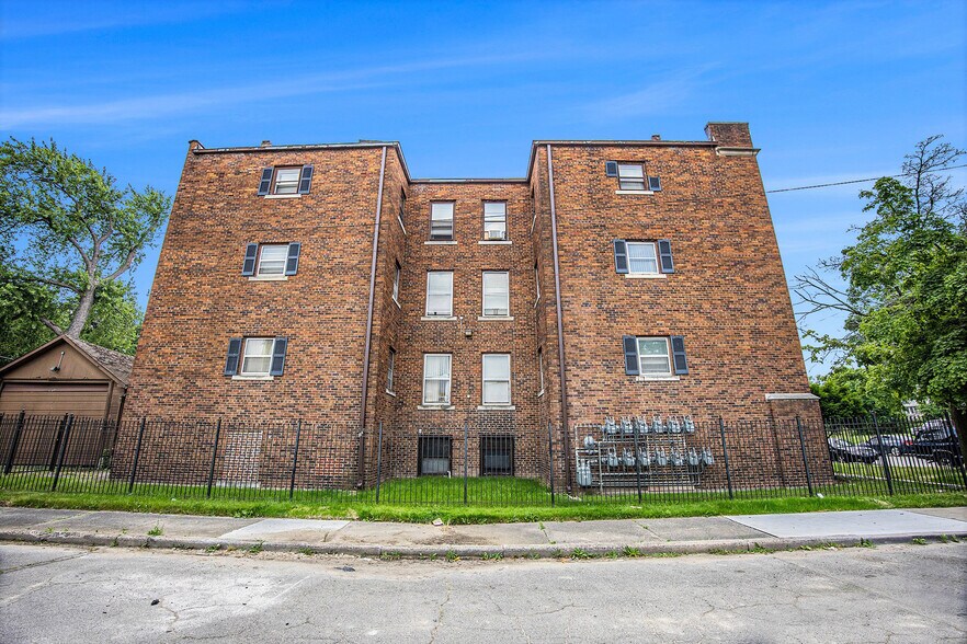 More Photos Of 16940 Log Cabin St, Detroit Apartments For Sale