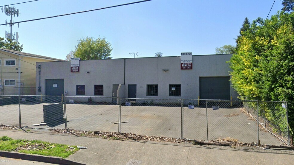 More Photos Of 3417 SE 22nd Ave, Portland Unknown For Lease