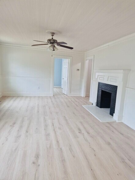 More Photos Of 4104 Old Austell Rd, Powder Springs Office For Lease