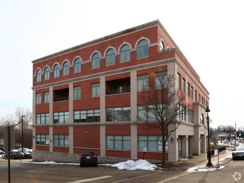 More Photos Of 127 N Walnut St, Itasca Office Residential For Lease