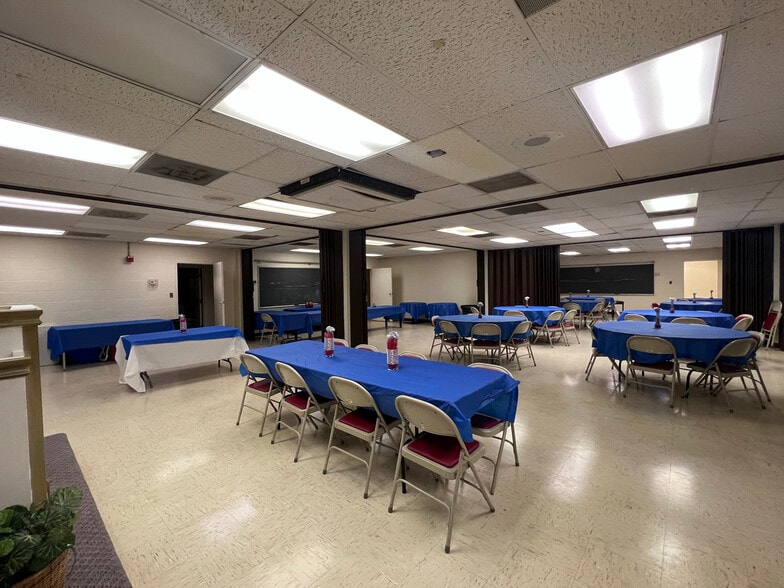 More Photos Of 4417 Douglas St NE, Washington Religious Facility For Sale