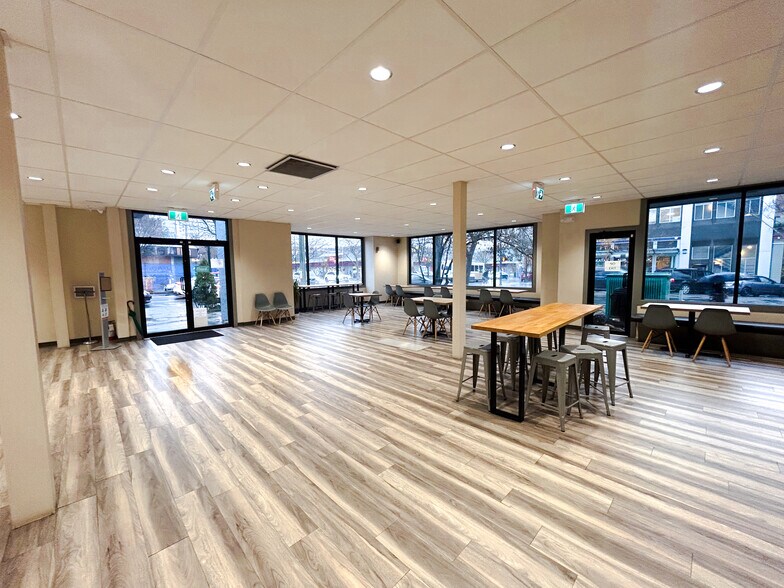 More Photos Of 866 Yates St, Victoria Restaurant For Sale