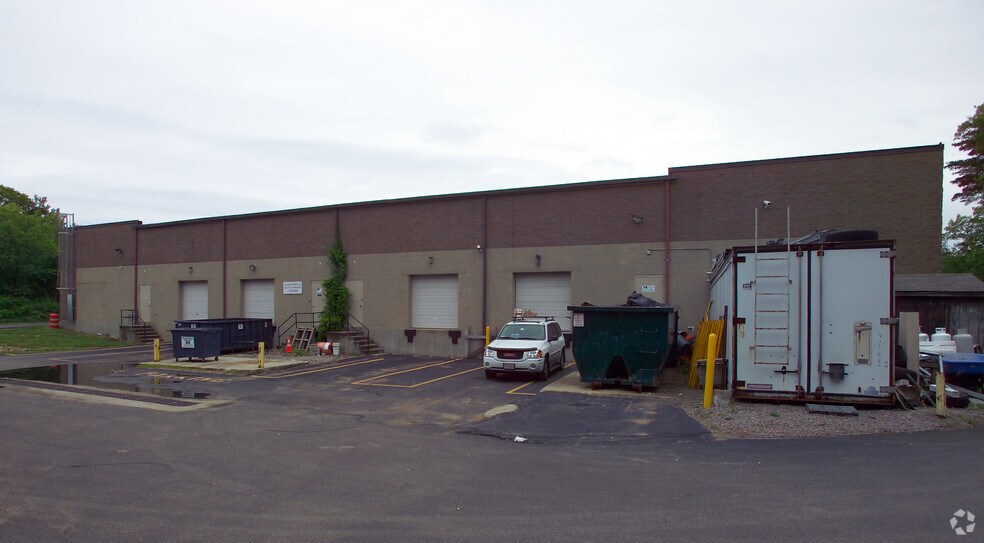 More Photos Of 61-73 Reservoir Park Dr, Rockland Flex For Lease