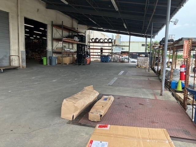 More Photos Of 7015-7125 Belton St, Richland Hills Warehouse For Lease