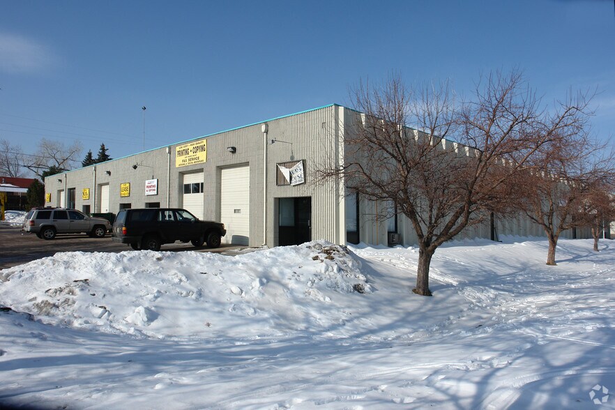Primary Photo Of 10621 Irma Dr, Northglenn Warehouse For Lease