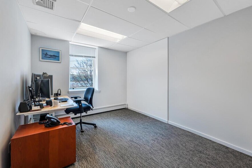 More Photos Of 39 Main St, Northport Office For Lease