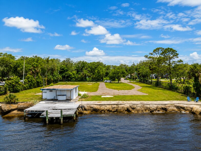 More Photos Of 451 Trout River Dr, Jacksonville Marina For Sale