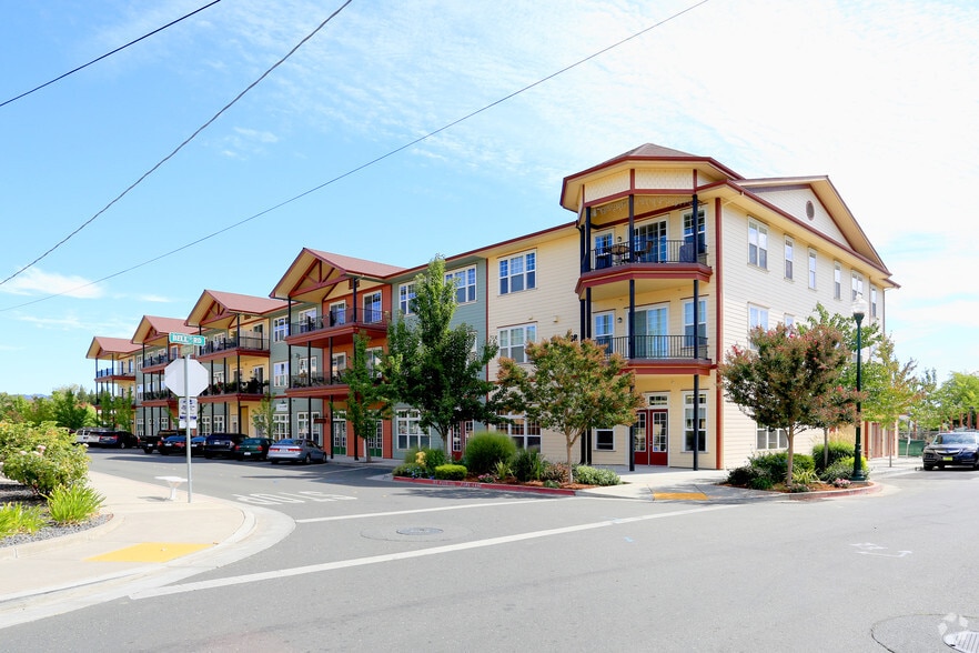 More Photos Of 220 Windsor River Rd, Windsor Apartments For Sale