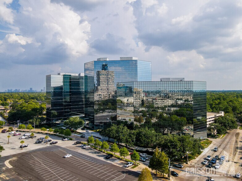 More Photos Of 820 Gessner Rd, Houston Office For Lease