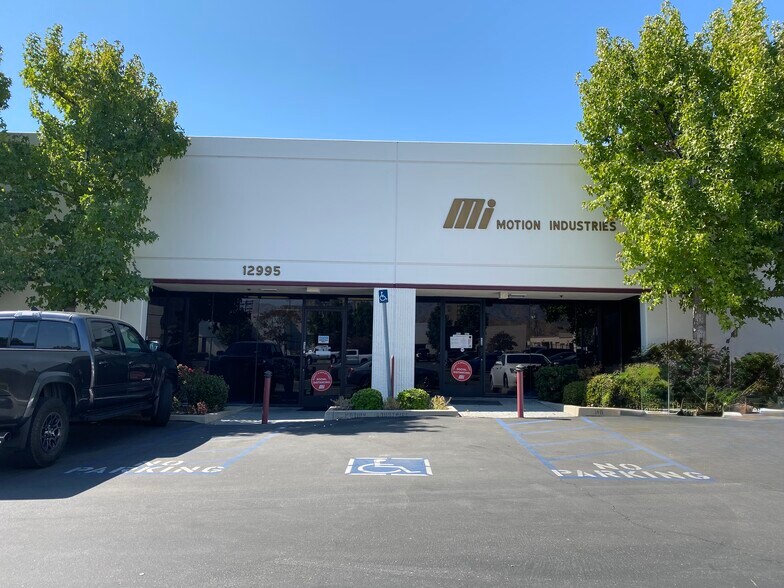 Primary Photo Of 12987-12999 Arroyo St, San Fernando Warehouse For Lease