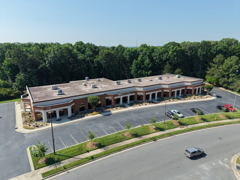 More Photos Of 2400 Crownpoint Executive Dr, Charlotte Office For Lease