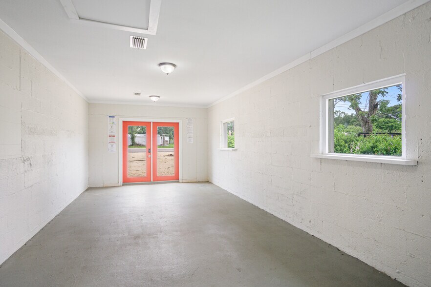 More Photos Of 14670 US Highway 98, Foley Office For Sale