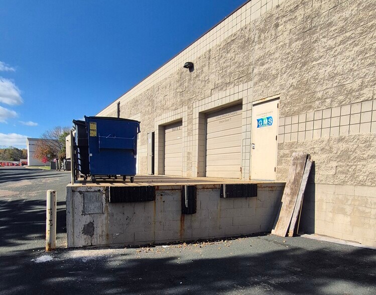 More Photos Of 7801 Park Dr, Chanhassen Warehouse For Lease