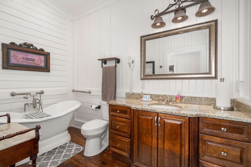 More Photos Of , Lewisburg Specialty For Sale