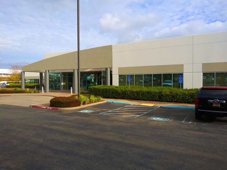 More Photos Of 1386 Lead Hill Blvd, Roseville Medical For Lease