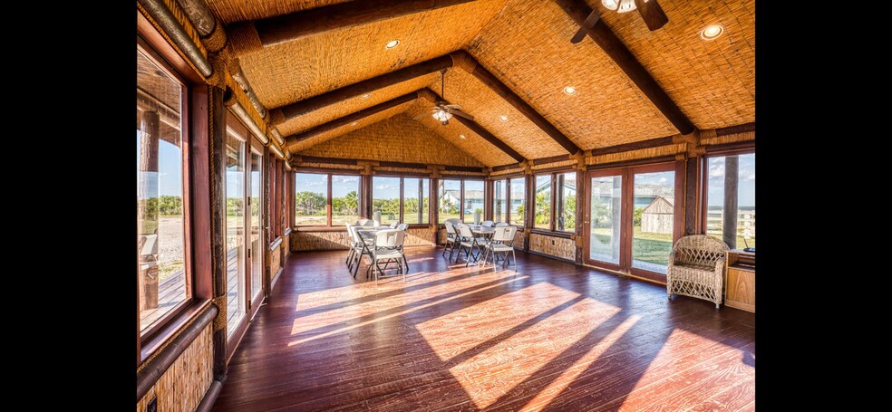 More Photos Of 1287 S County Road 1155, Riviera Hospitality For Lease
