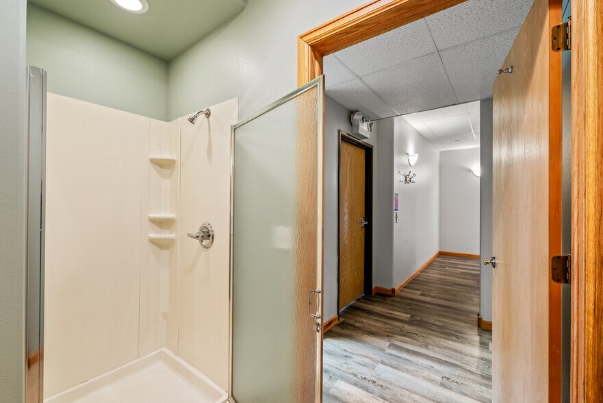 More Photos Of 505 Anglers Dr, Steamboat Springs Medical For Sale