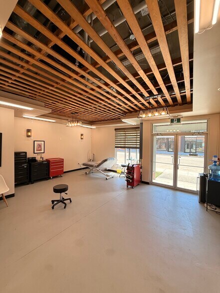 More Photos Of 10422 81 Av NW, Edmonton Apartments For Sale