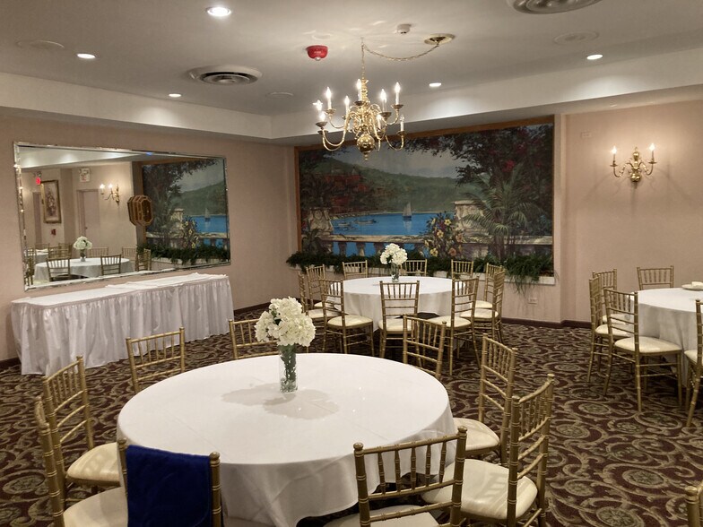 More Photos Of 10625 Ridgeland Ave, Chicago Ridge Lodge Meeting Hall For Sale
