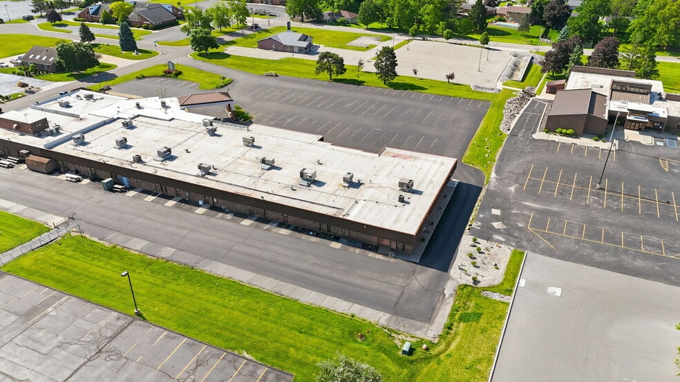 More Photos Of 2235 Dubois Dr, Warsaw Healthcare For Sale